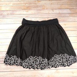 Liz Lange Maternity For Target Large Black Skirt Cut Out Floral Embroidery Trim